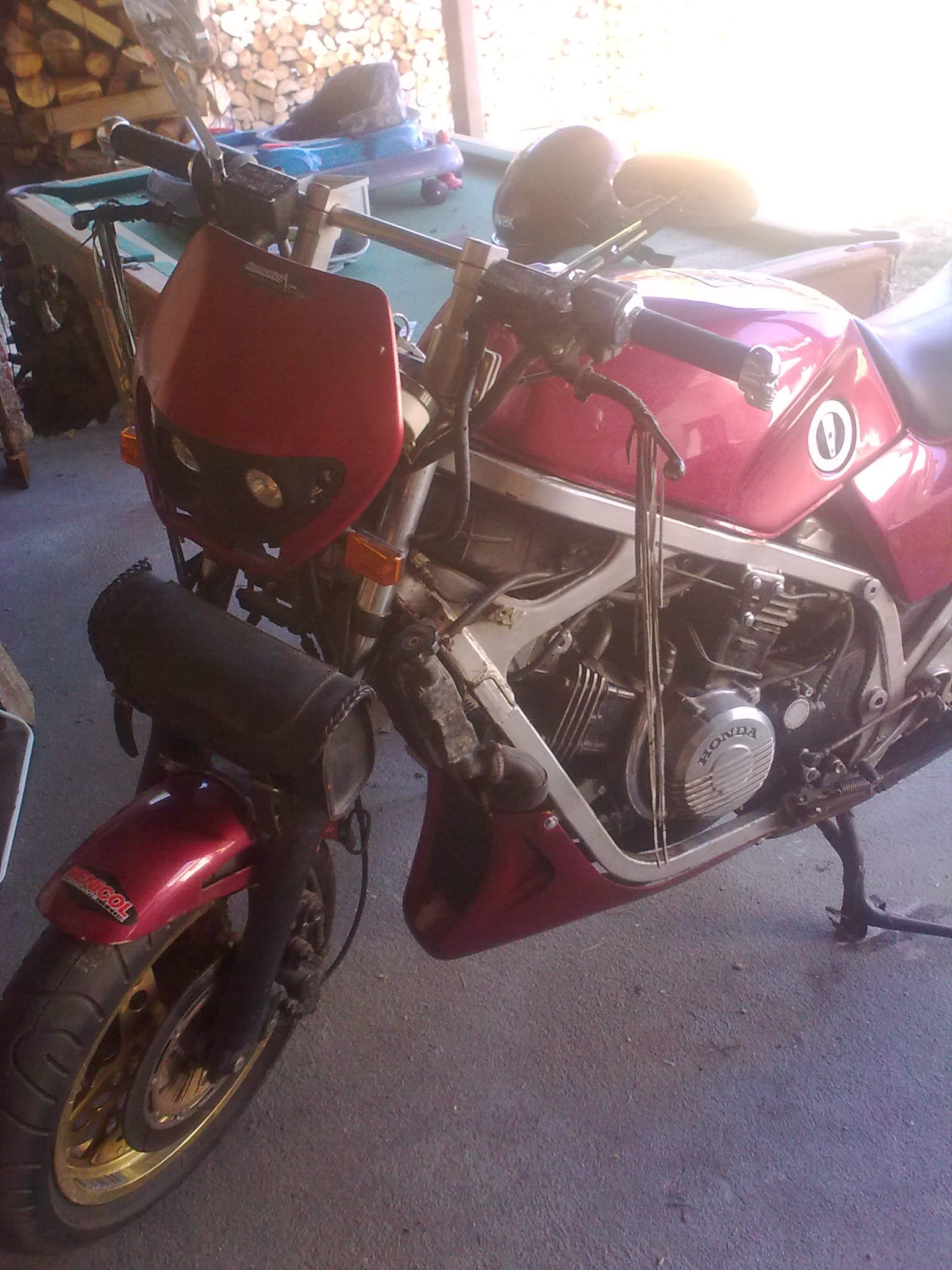 VF 750 F